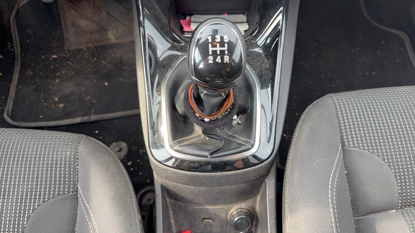 Ford Fiesta - Photo 26