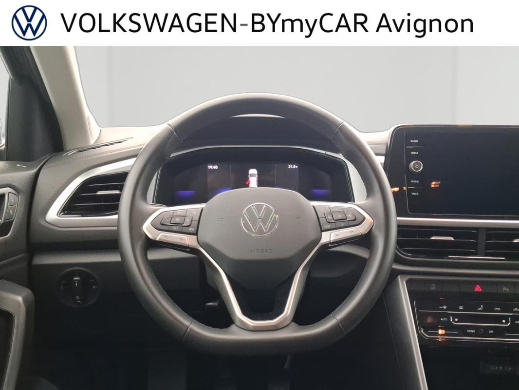 Volkswagen T-Roc - Photo 11