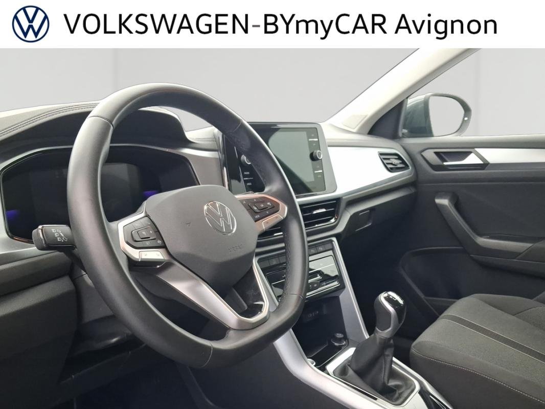 Volkswagen T-Roc - Photo 22