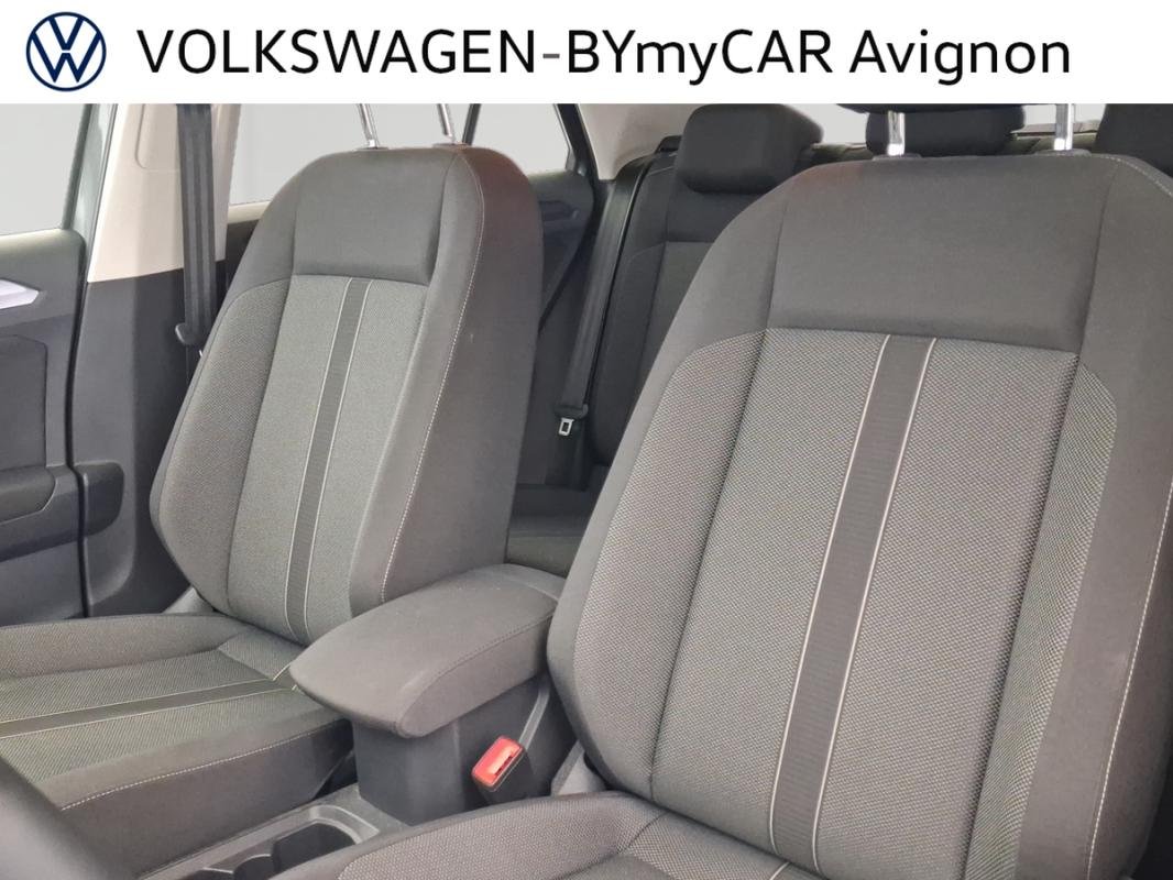 Volkswagen T-Roc - Photo 23
