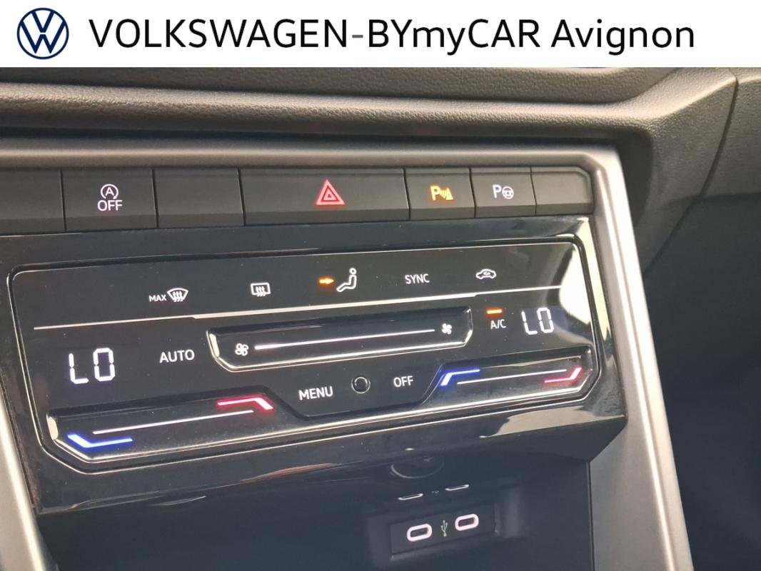 Volkswagen T-Roc - Photo 29