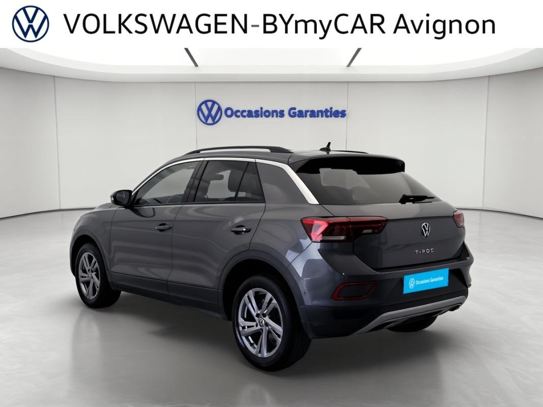 Volkswagen T-Roc - Photo 3