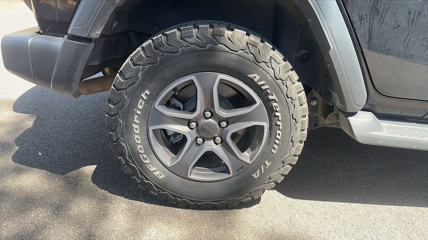Jeep Wrangler - Photo 16