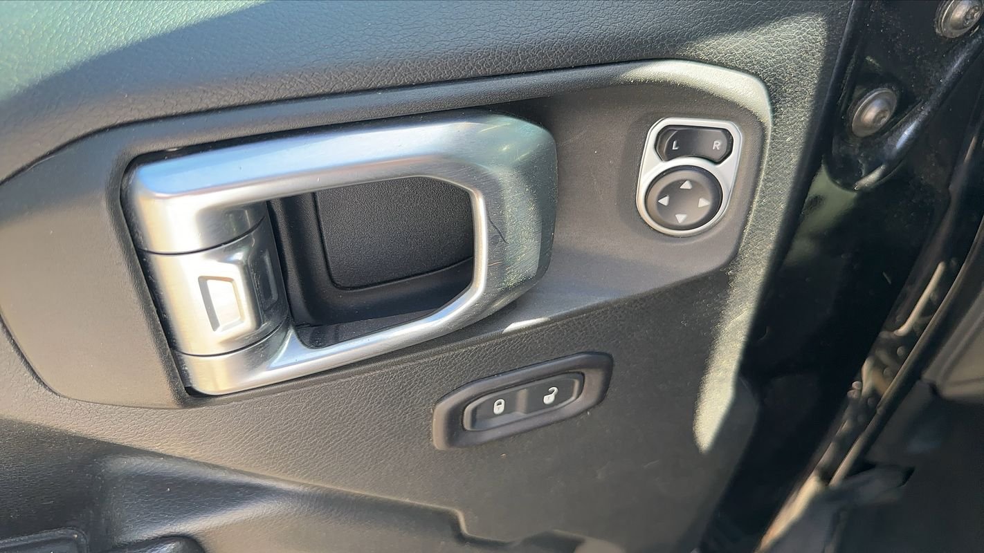 Jeep Wrangler - Photo 22
