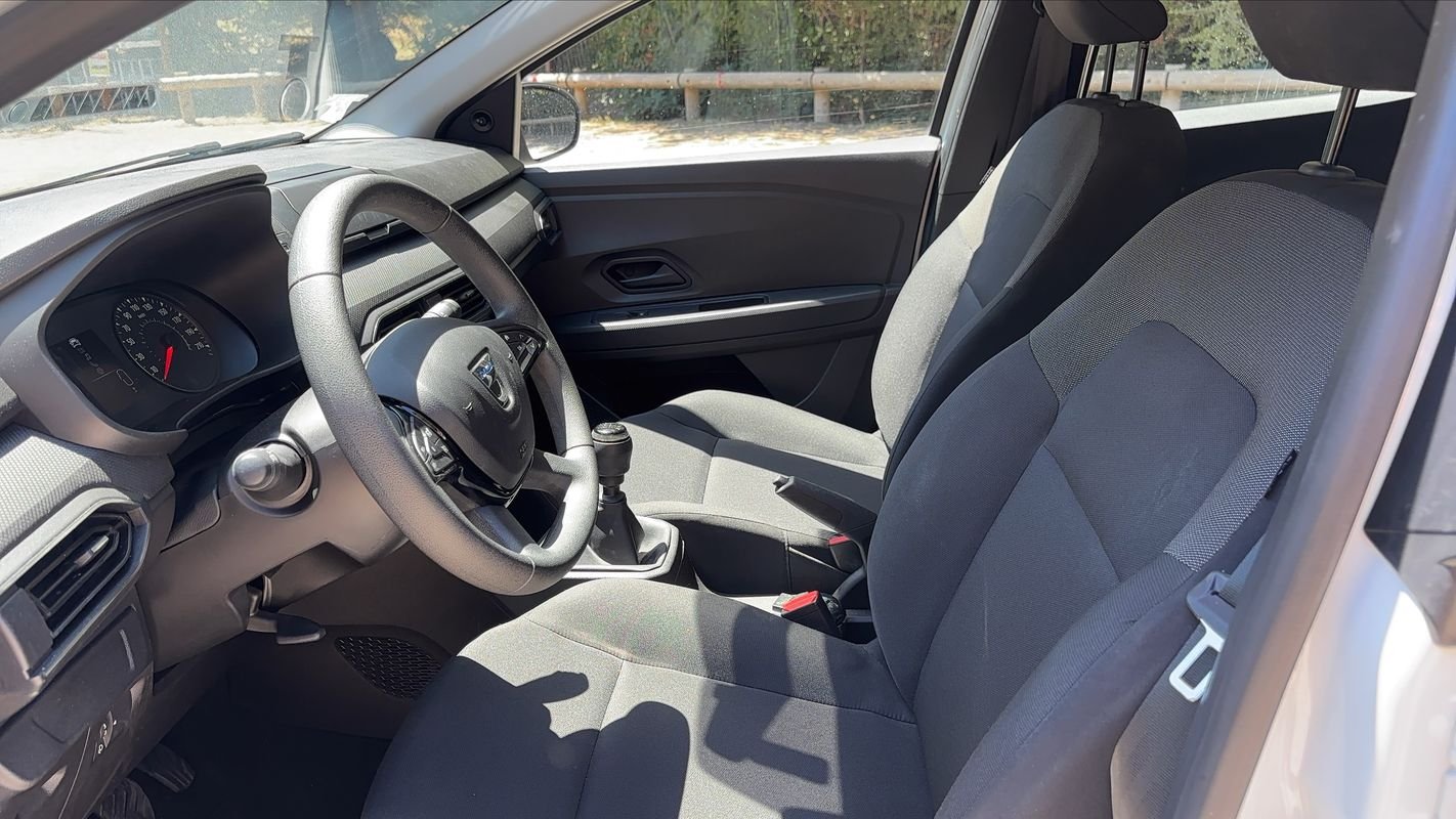 Dacia Sandero - Photo 28