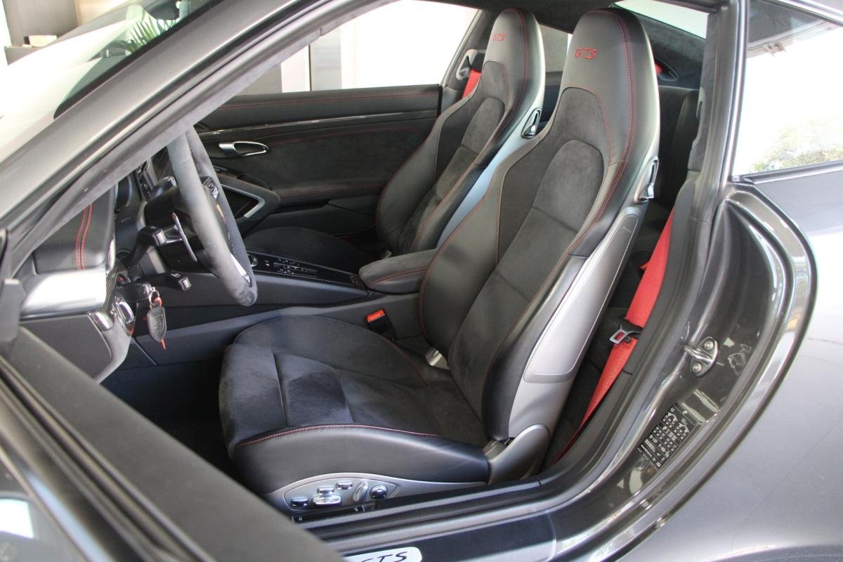 Porsche 911 - Photo 11