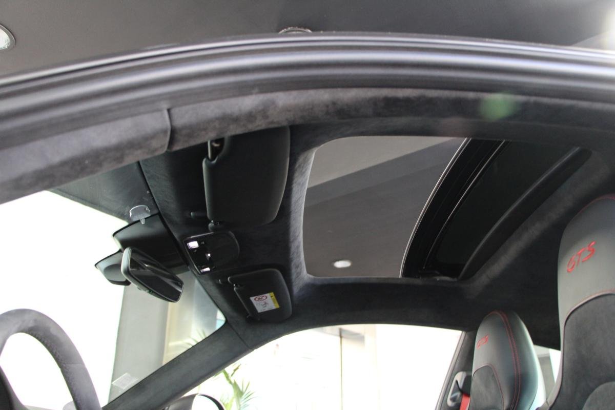 Porsche 911 - Photo 12