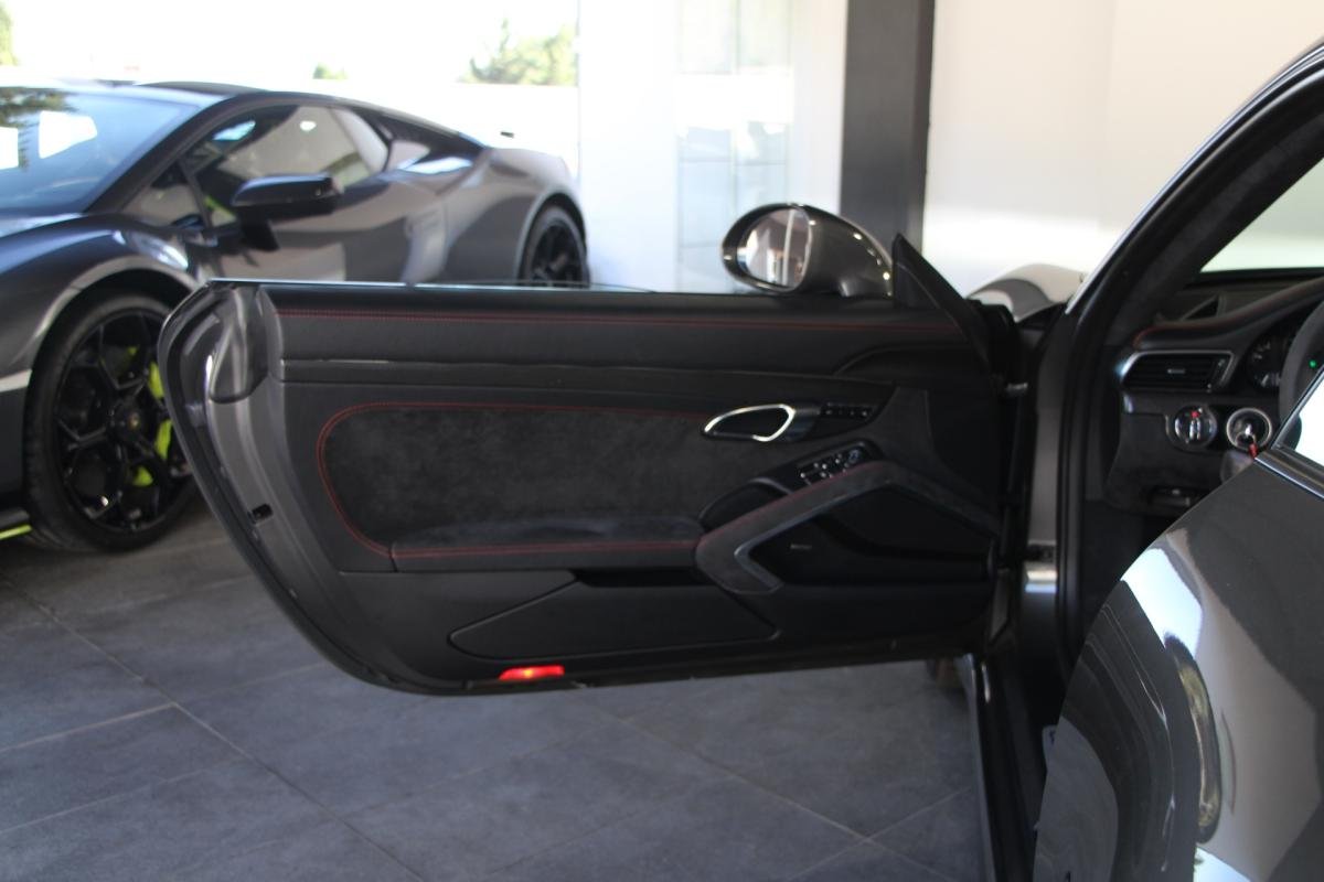 Porsche 911 - Photo 13