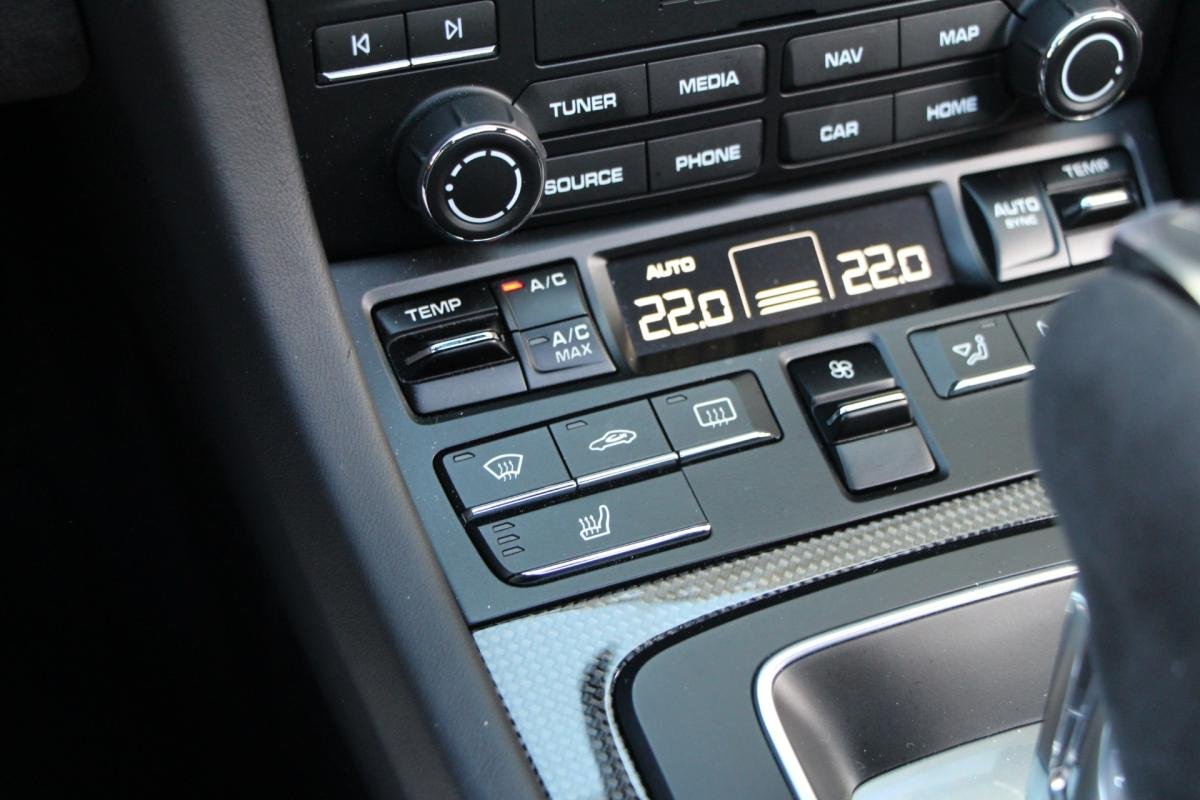 Porsche 911 - Photo 23