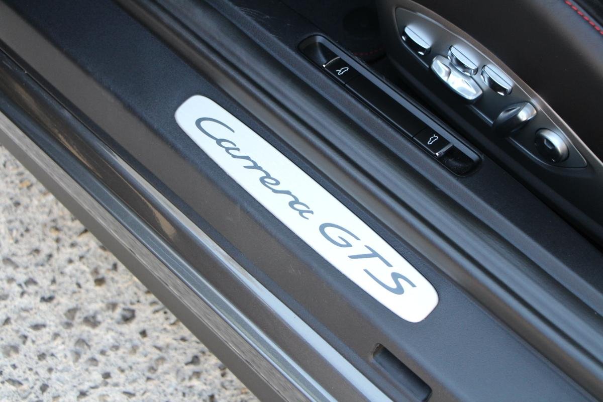 Porsche 911 - Photo 35