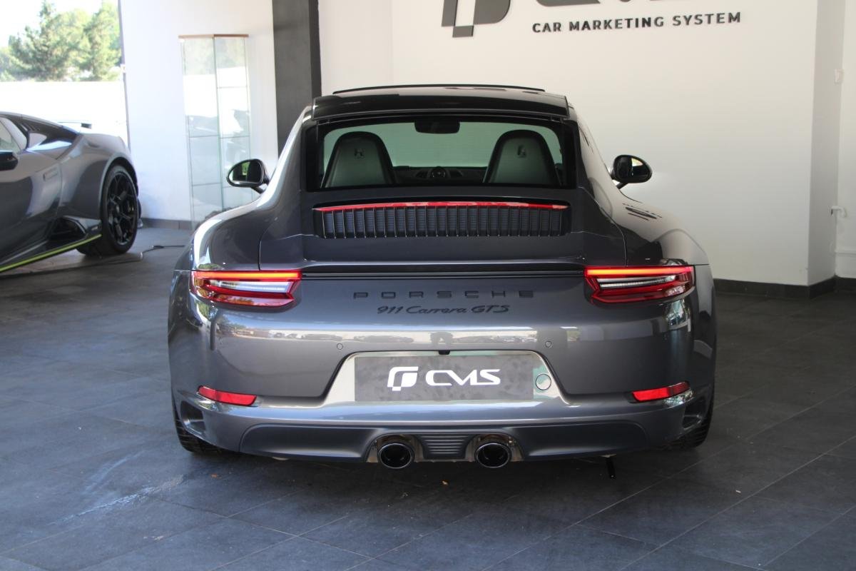 Porsche 911 - Photo 8