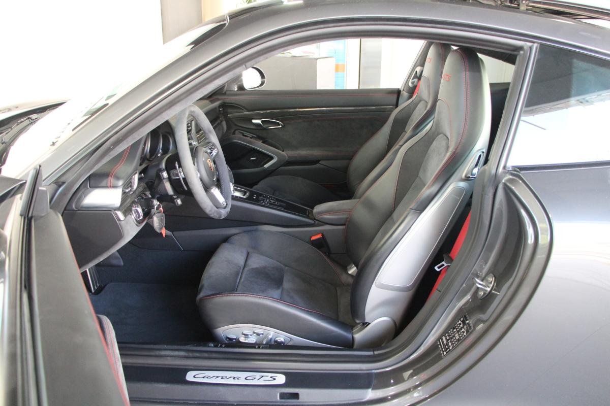 Porsche 911 - Photo 10