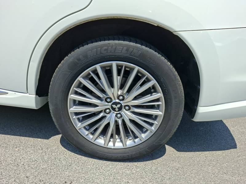 Mitsubishi Outlander - Photo 13