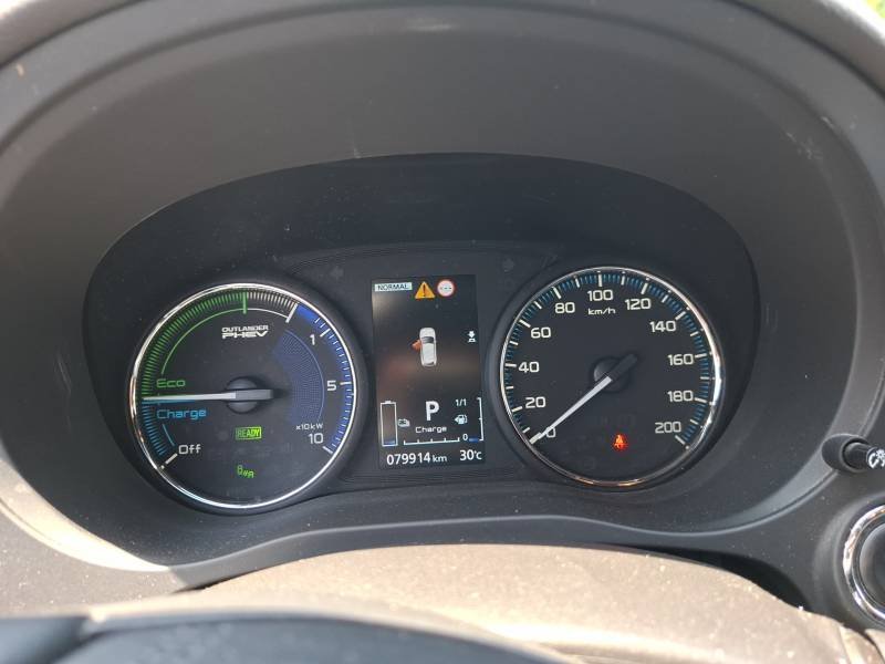 Mitsubishi Outlander - Photo 30