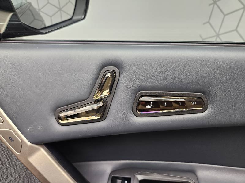 BMW ix - Photo 26