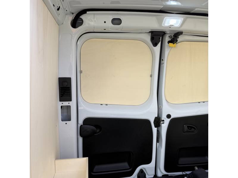 Nissan Primastar - Photo 17