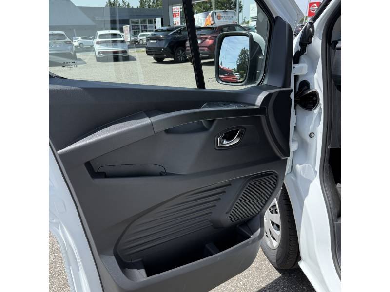 Nissan Primastar - Photo 20