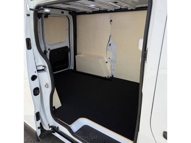Nissan Primastar - Photo 37