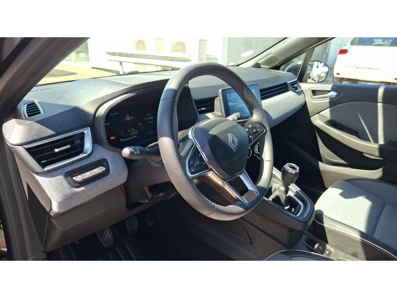 Renault Clio - Photo 24