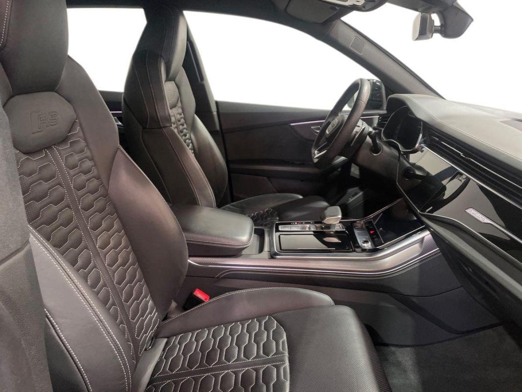 Audi RS Q8 - Photo 13