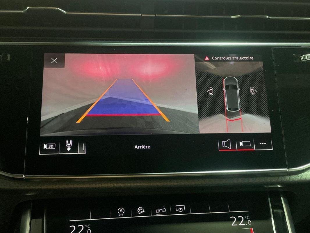 Audi RS Q8 - Photo 18
