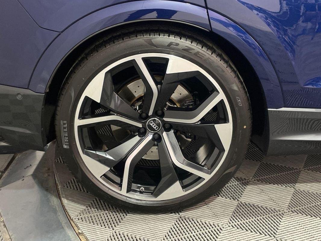 Audi RS Q8 - Photo 28