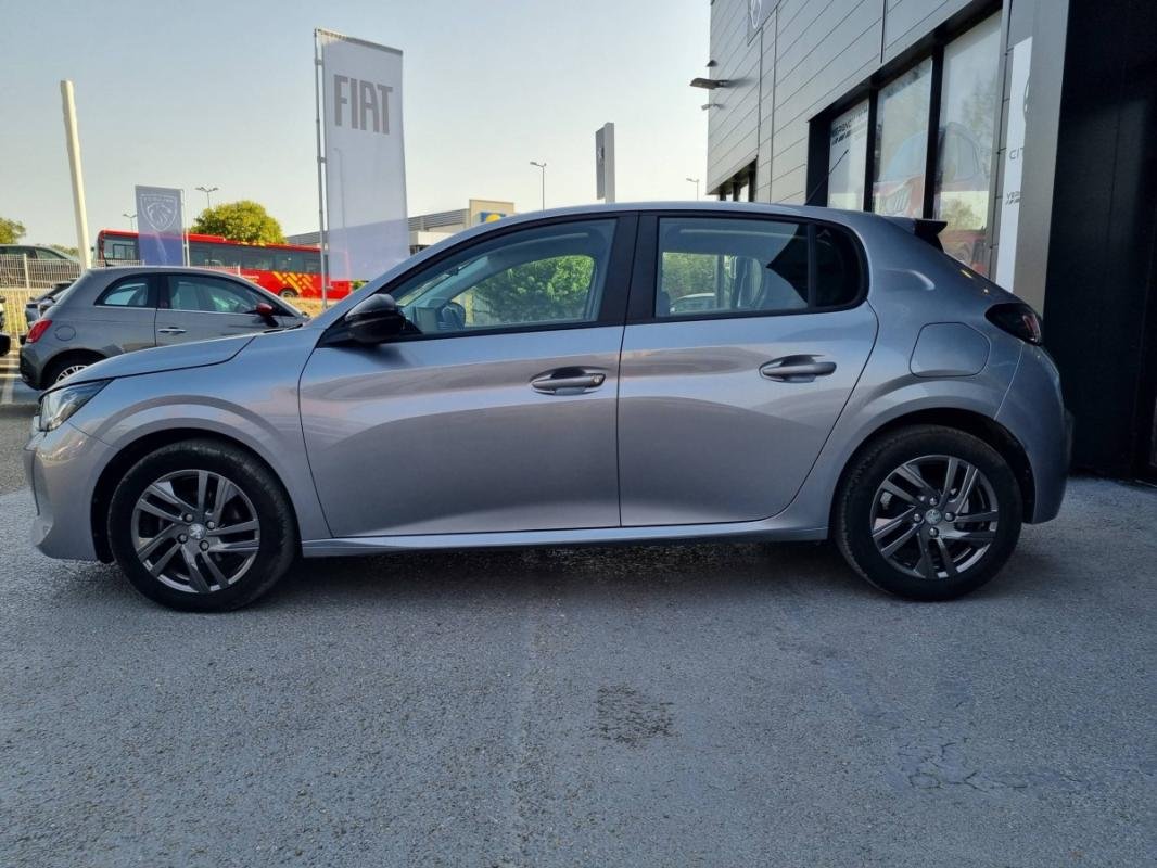 Peugeot 208 - Photo 2