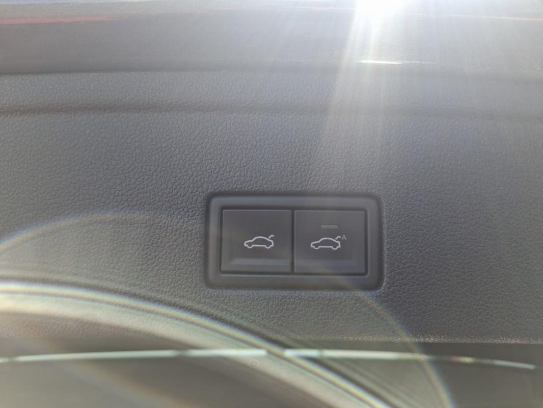 Volkswagen Touareg - Photo 11