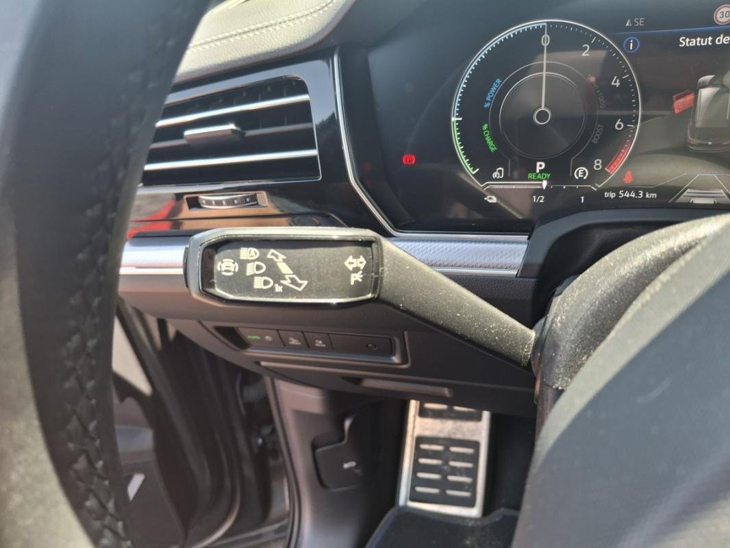 Volkswagen Touareg - Photo 25