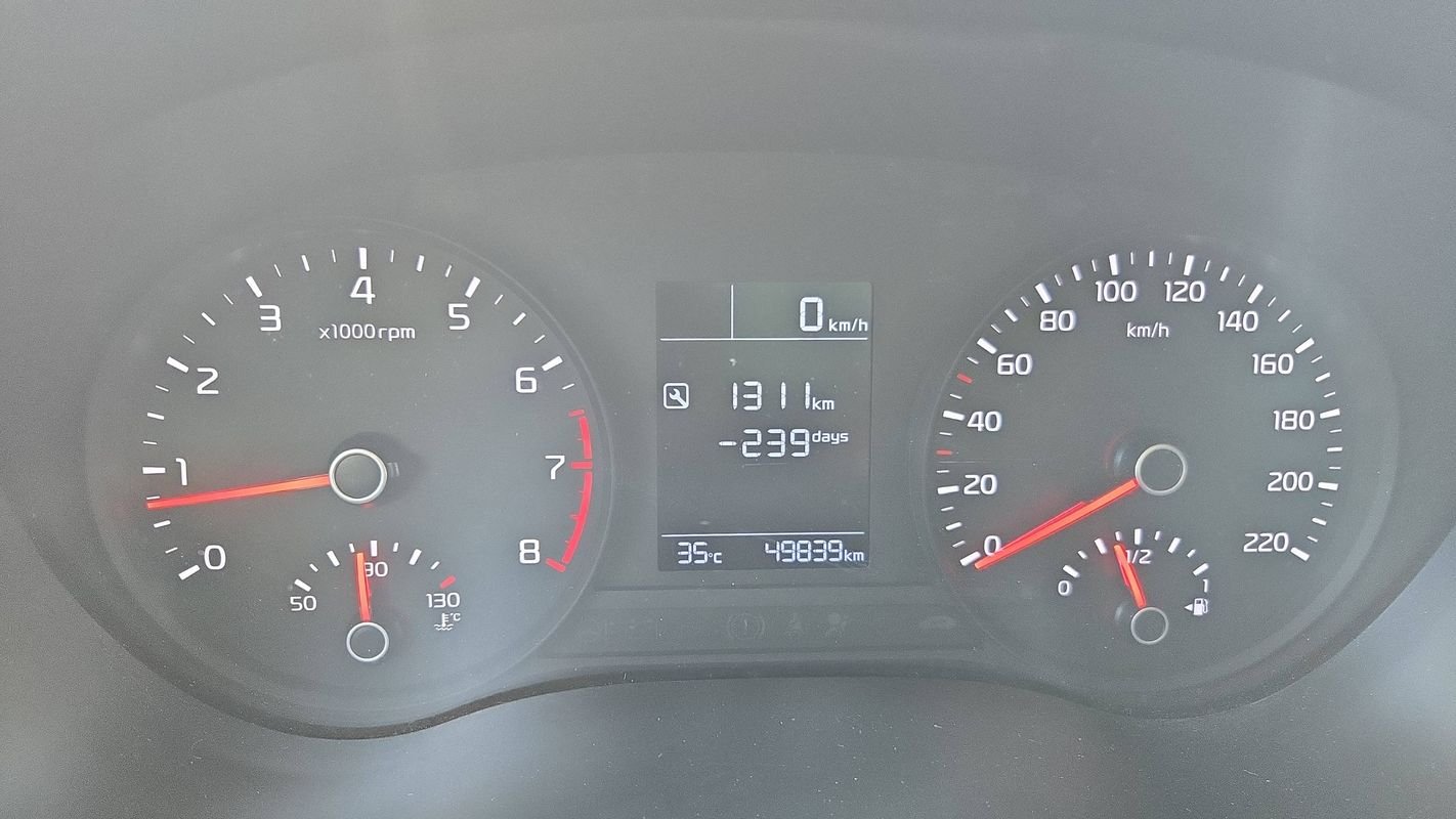 Kia Rio - Photo 12
