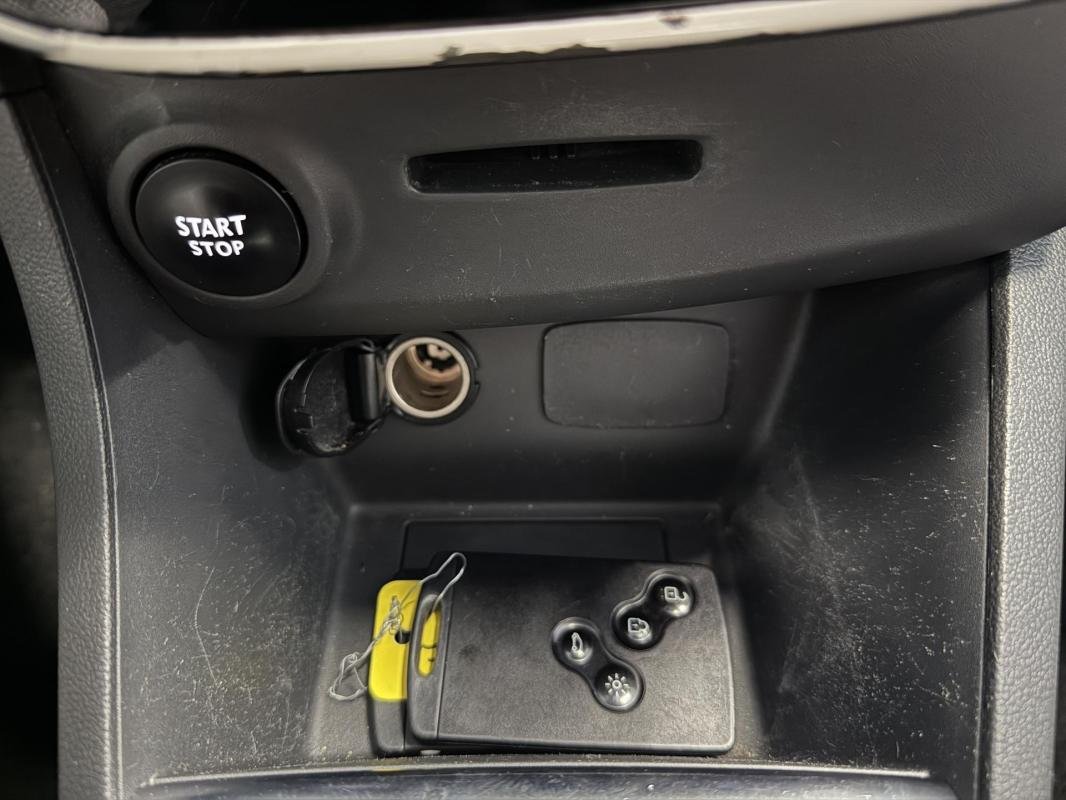 Renault Clio - Photo 23