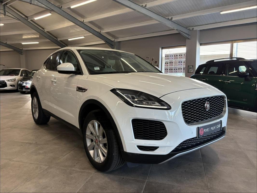 Jaguar E-PACE - Photo 2