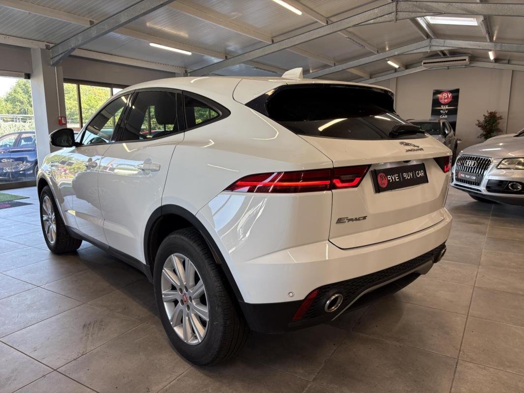 Jaguar E-PACE - Photo 3