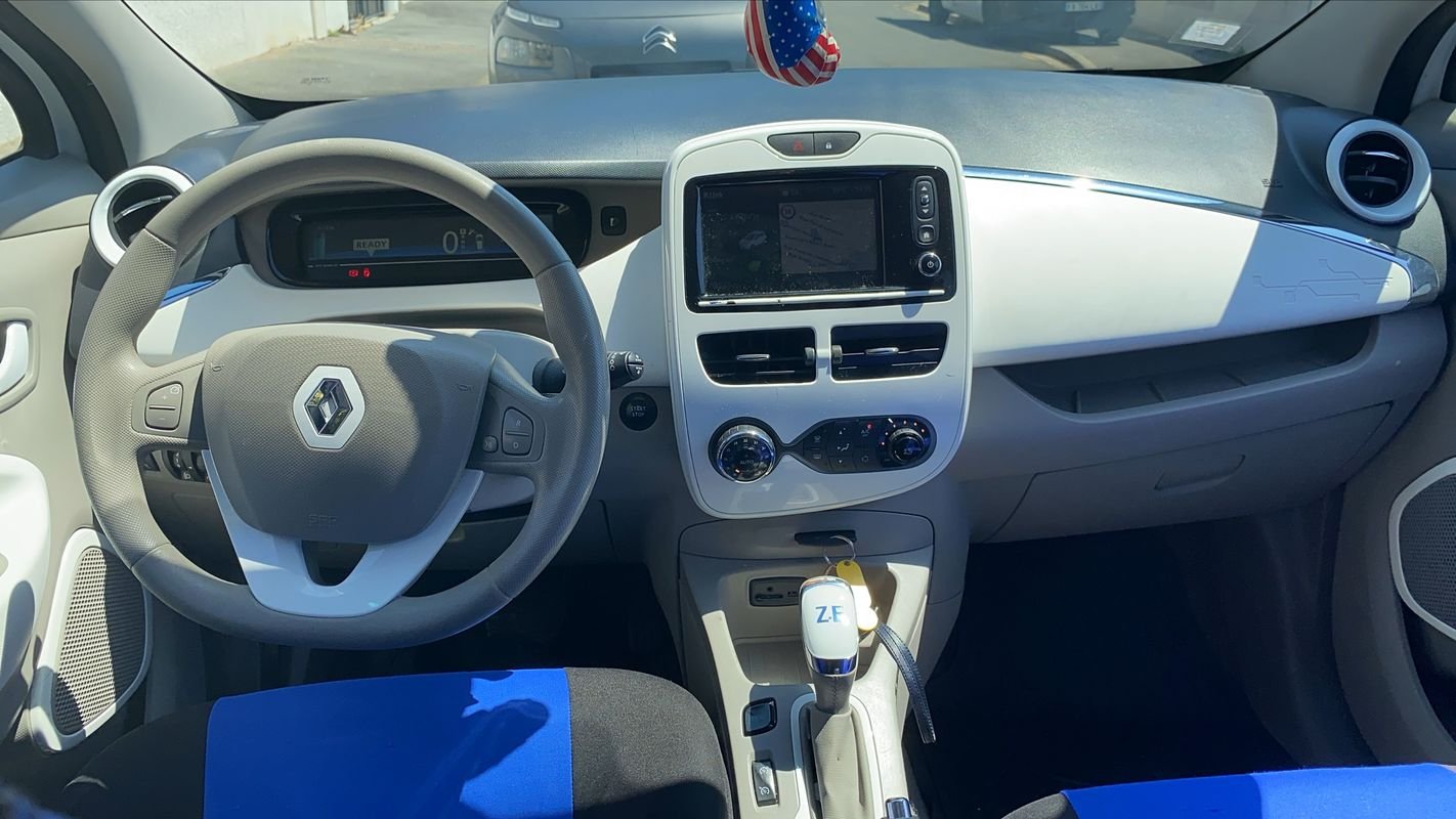 Renault Zoe - Photo 11