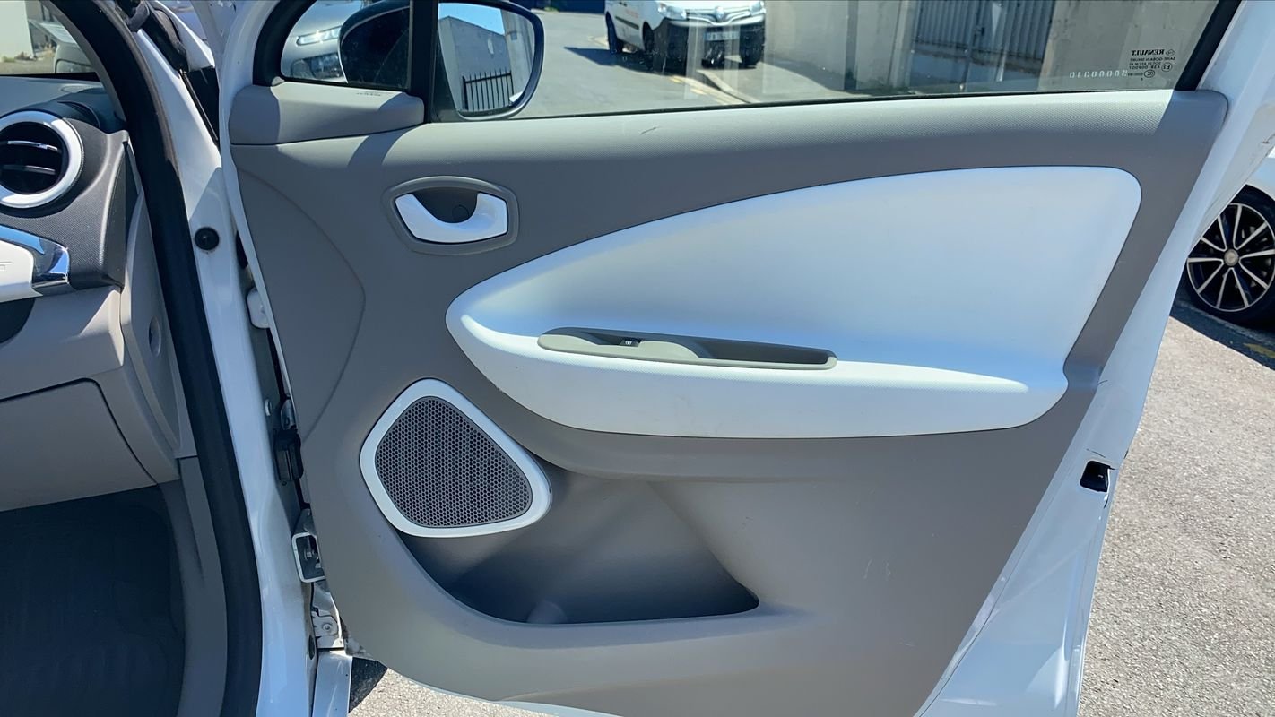 Renault Zoe - Photo 22