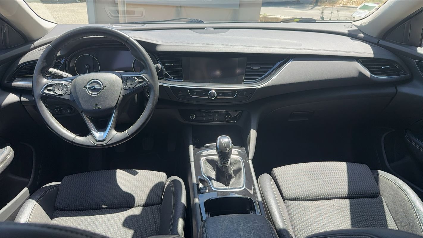 Opel Insignia Sports Tourer - Photo 11