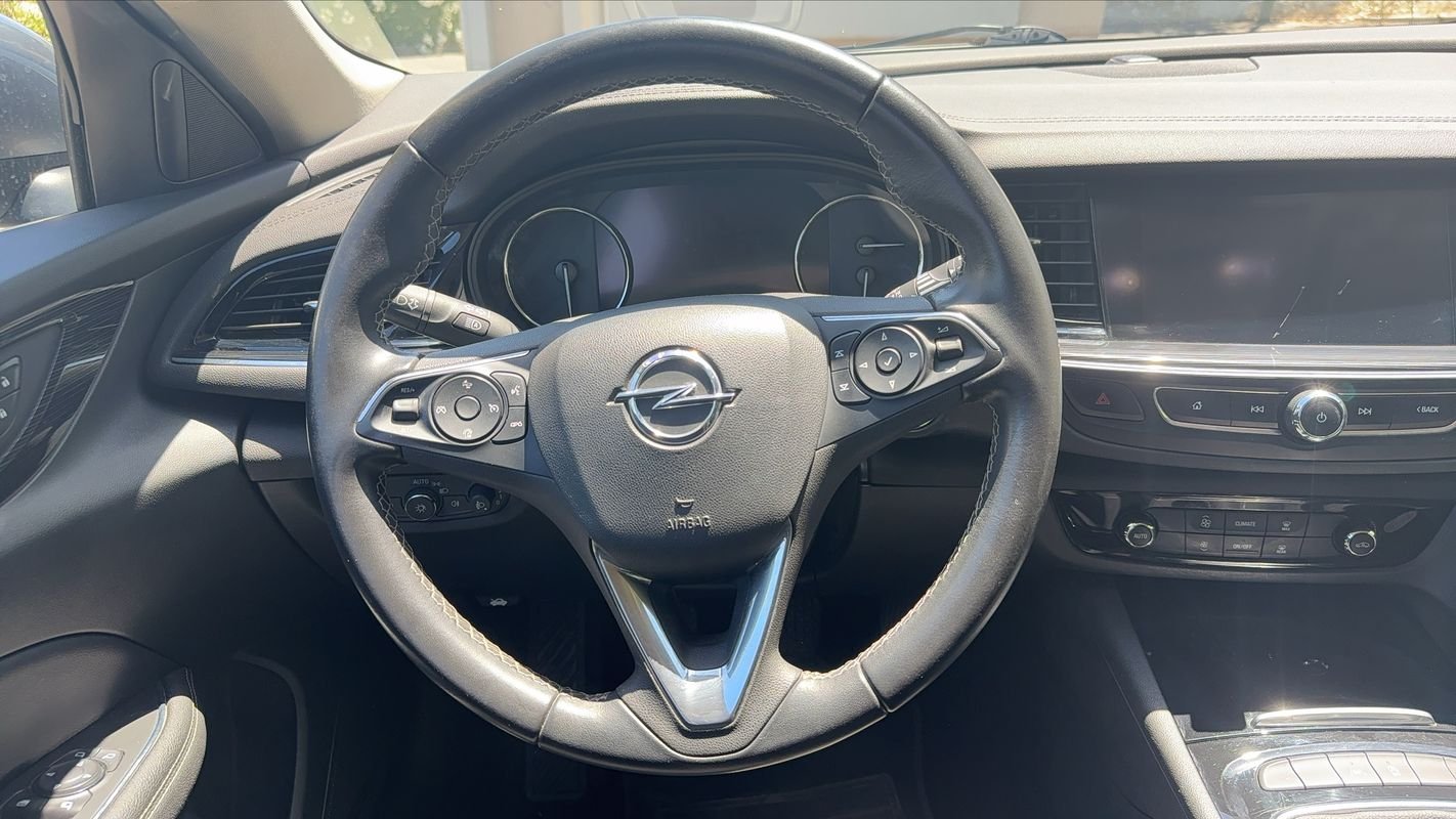 Opel Insignia Sports Tourer - Photo 22