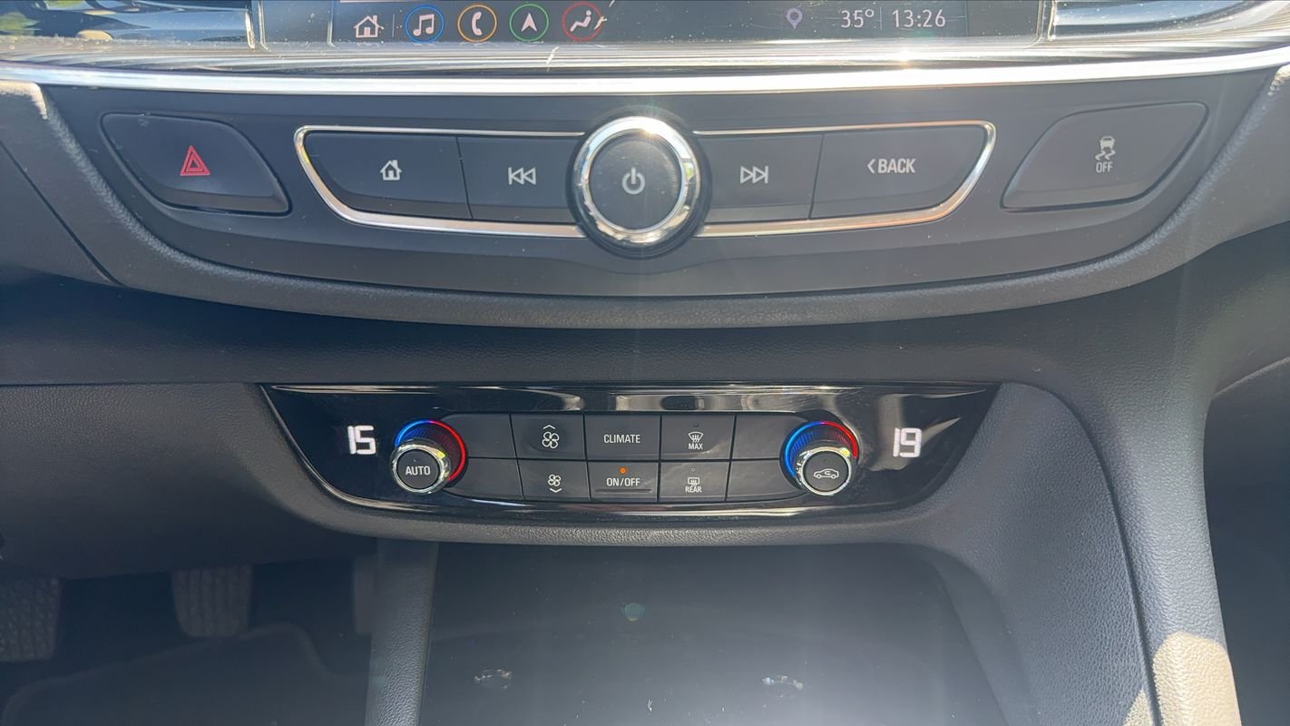 Opel Insignia Sports Tourer - Photo 28