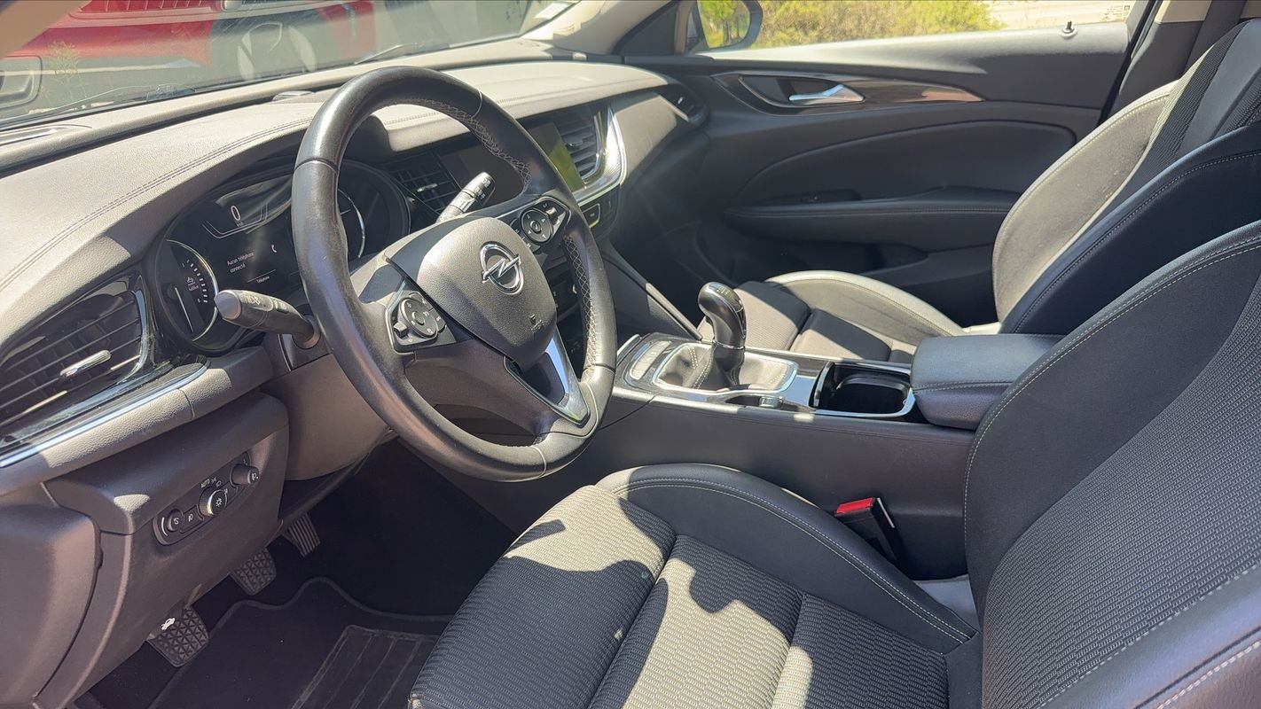 Opel Insignia Sports Tourer - Photo 8