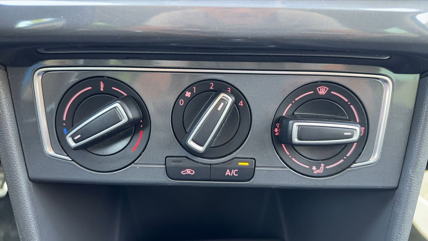 Volkswagen Polo - Photo 13