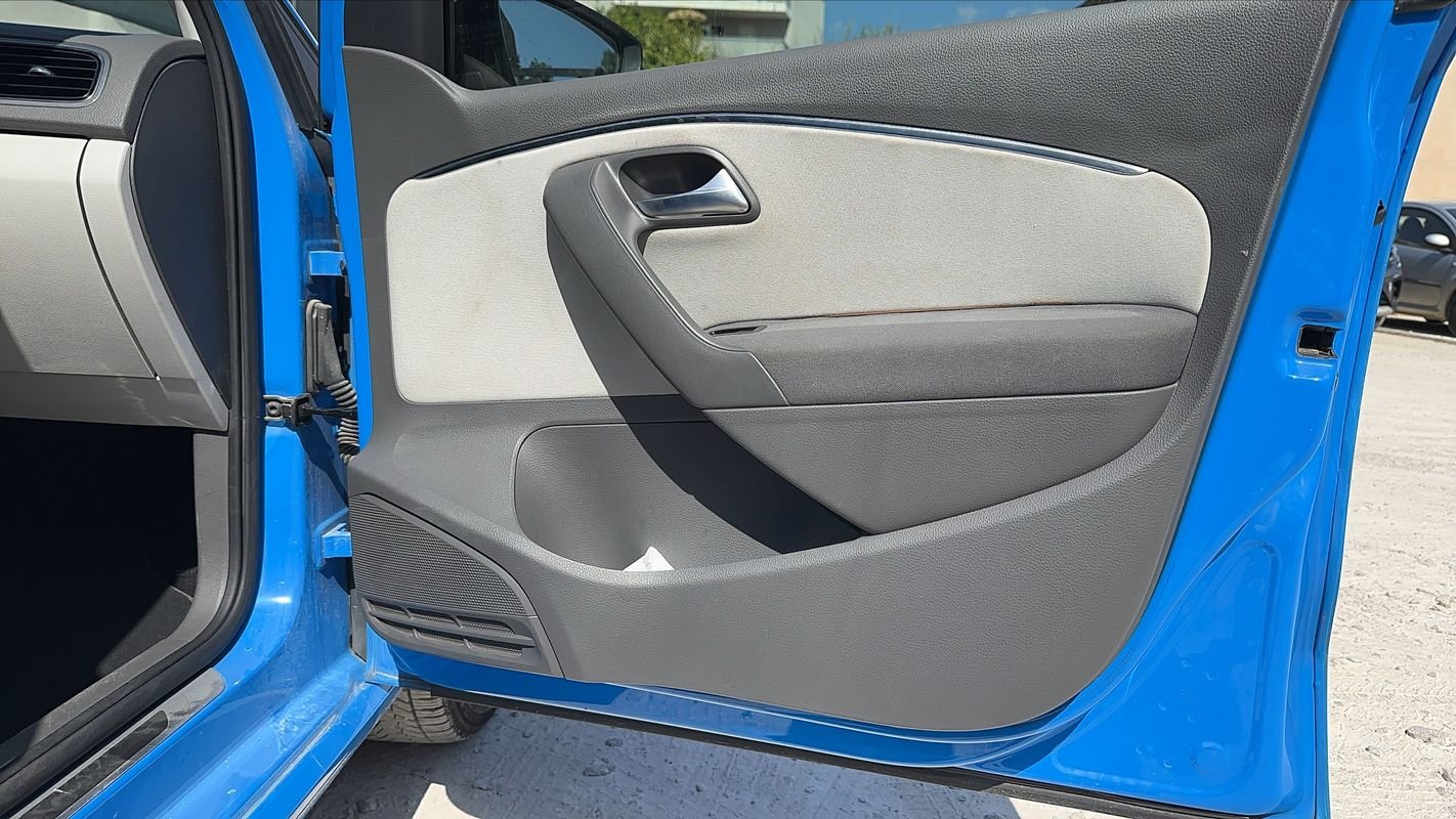 Volkswagen Polo - Photo 22