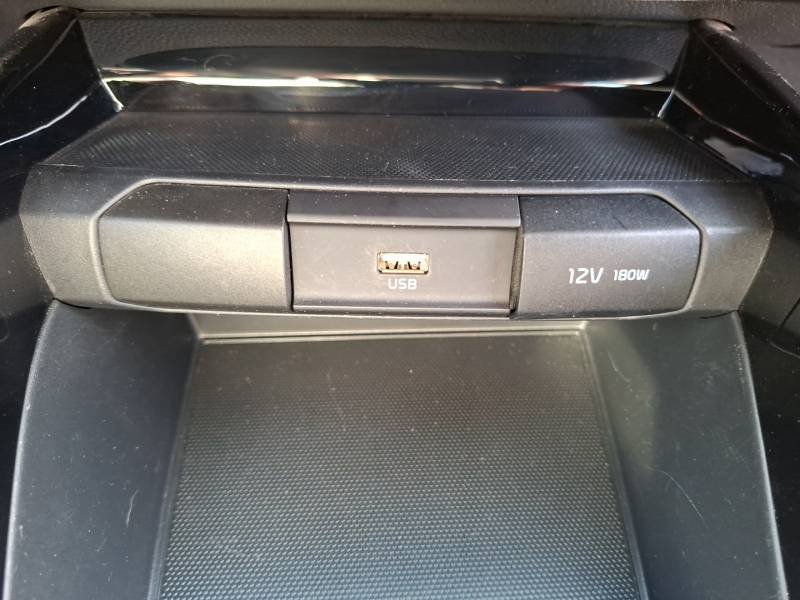 Kia Stonic - Photo 24