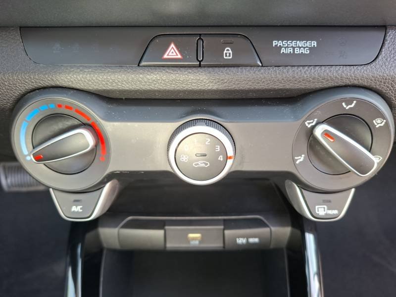 Kia Stonic - Photo 25