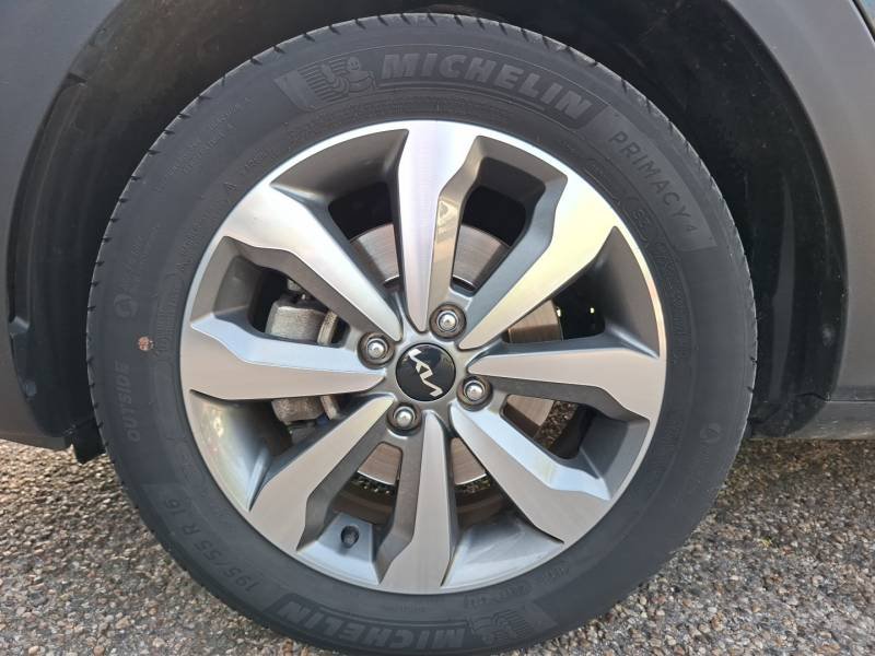 Kia Stonic - Photo 9