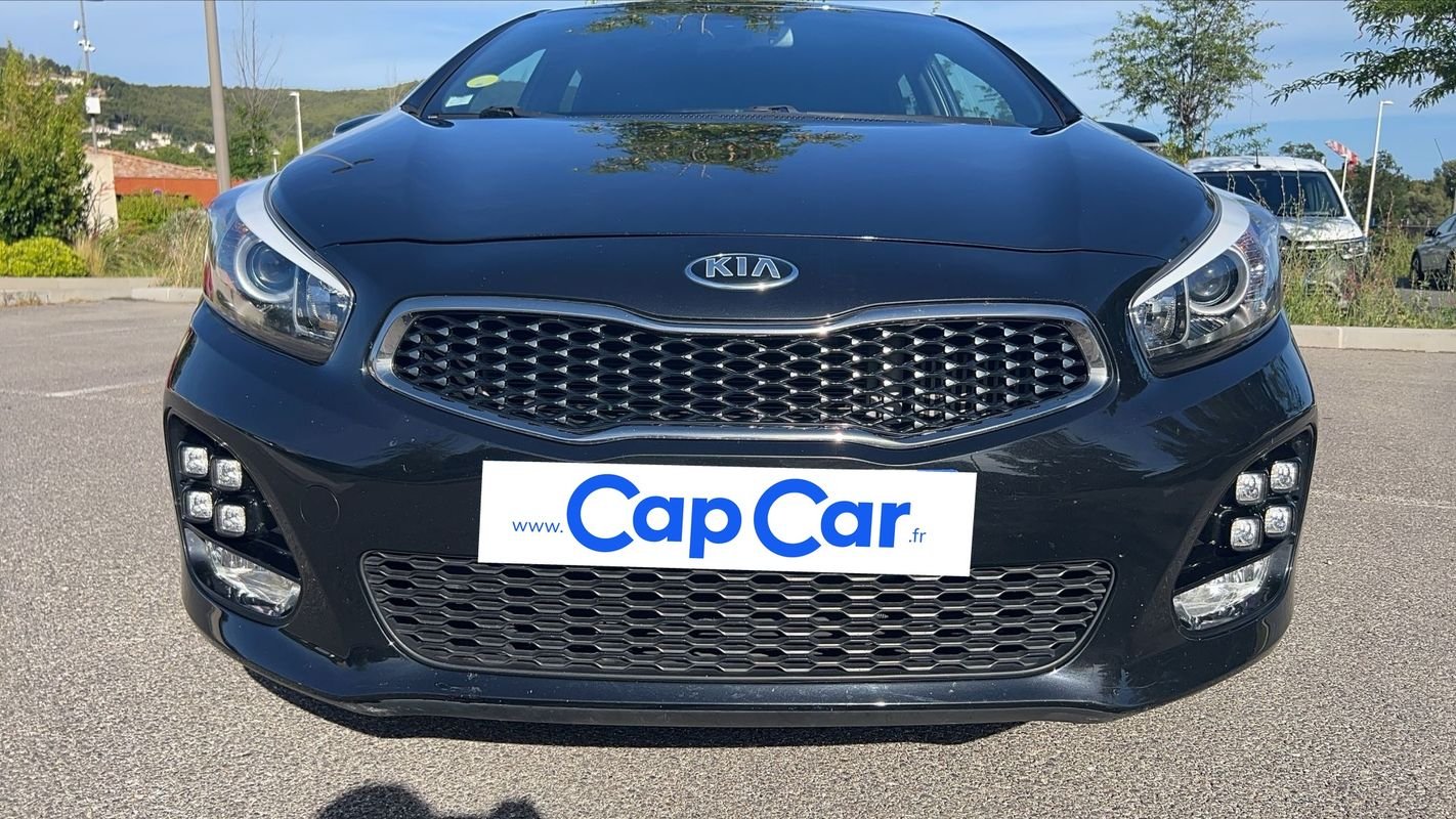Kia CEED - Photo 20