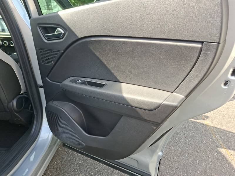 Renault Captur - Photo 15
