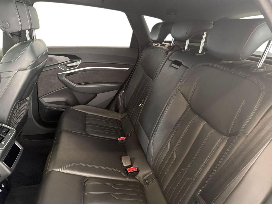 Audi e-tron - Photo 23