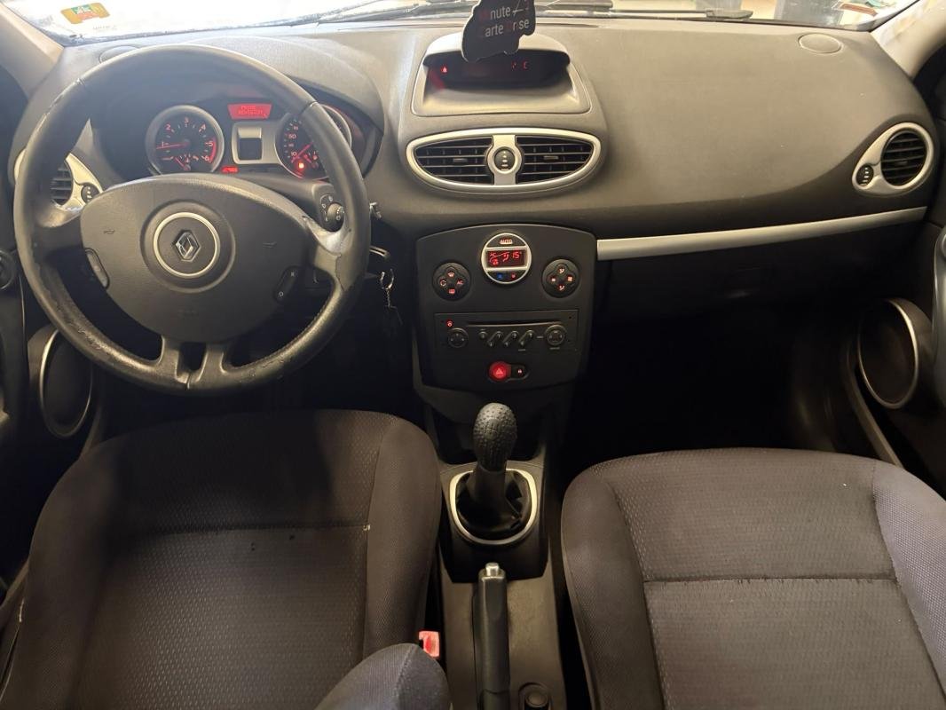 Renault Clio Estate - Photo 15