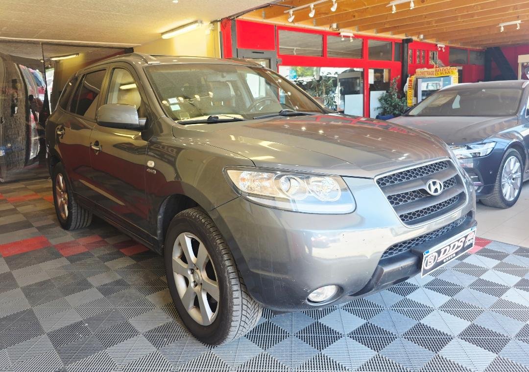 Hyundai Santa Fe - Photo 4