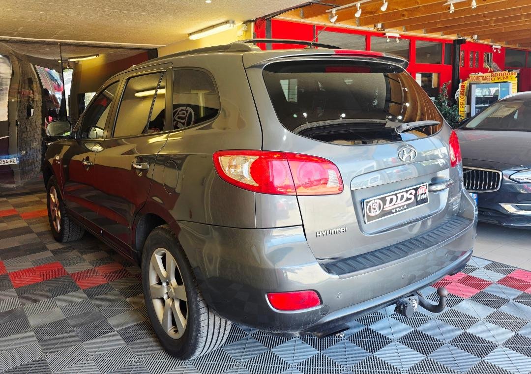 Hyundai Santa Fe - Photo 9